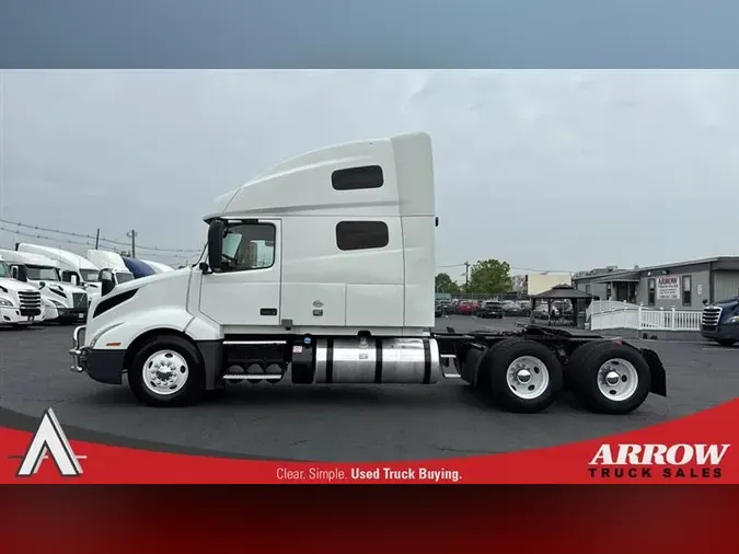 2019 VOLVO VNL760