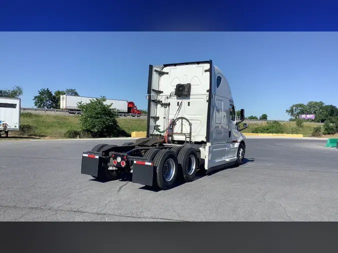 2022 Freightliner Cascadia 126