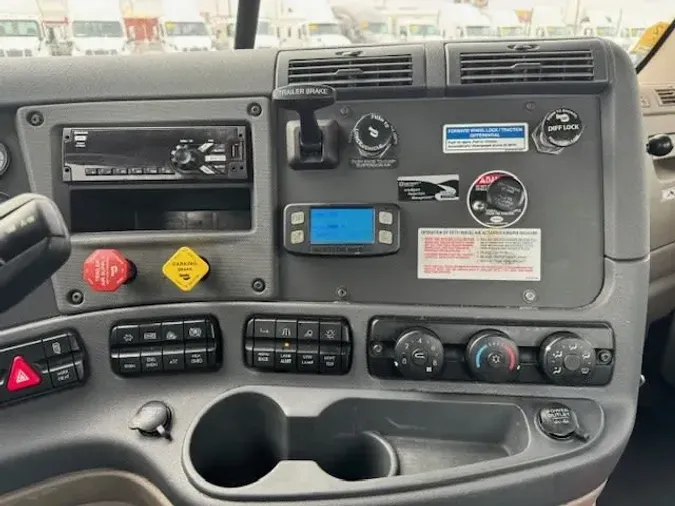 2019 FREIGHTLINER/MERCEDES CASCADIA 113