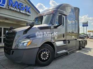 2021 FREIGHTLINER Cascadia 126