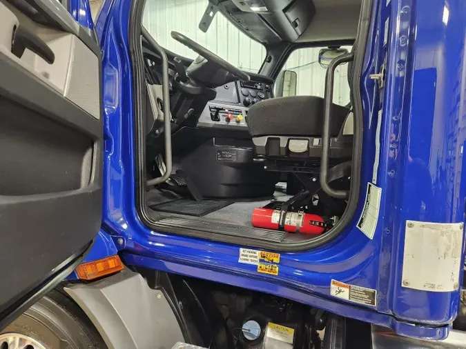 2021 Freightliner Cascadia633bea77580716dc2adcd3bca76d51ea