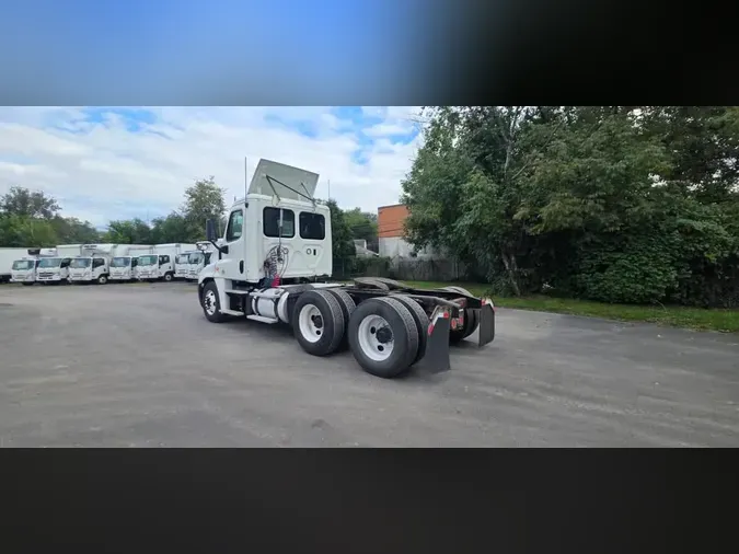 2019 FREIGHTLINER/MERCEDES CASCADIA 125633d3b944389eff22a9b6ad6bffdf370