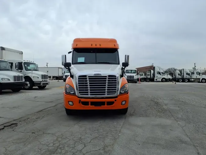 2020 FREIGHTLINER/MERCEDES CASCADIA 125
