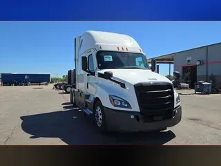 2024 Freightliner Cascadia 126