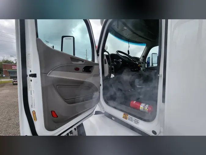2022 Peterbilt 579