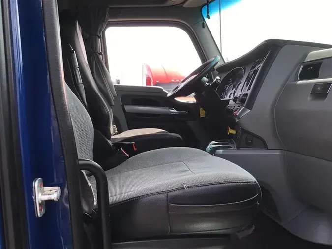 2022 KENWORTH T68063439140359a6ce7f5a3e9e7a8d65c2a