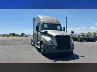 2022 Freightliner Cascadia 126