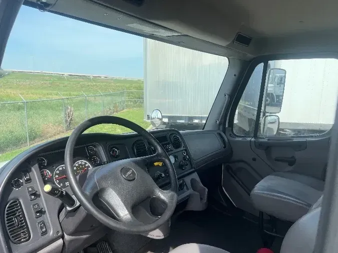 2020 Freightliner M2