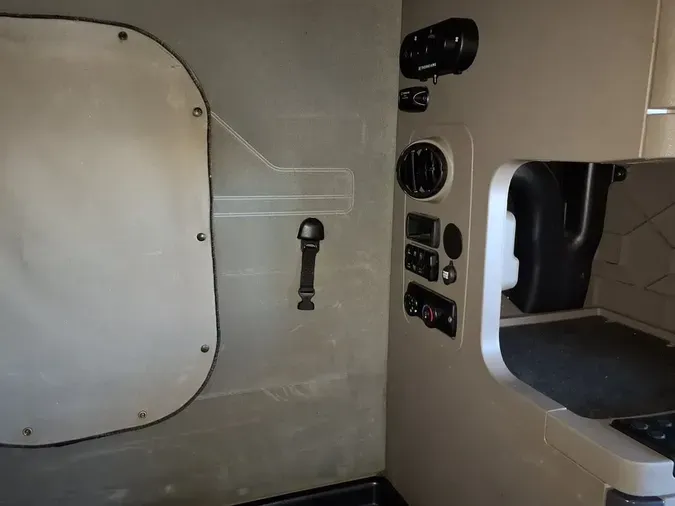 2020 FREIGHTLINER/MERCEDES CASCADIA 125