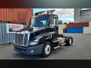 2019 FREIGHTLINER/MERCEDES CASCADIA 113