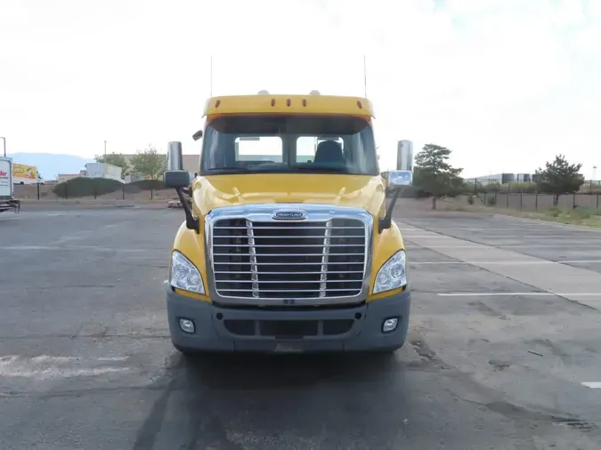 2018 FREIGHTLINER CASCADIA 113