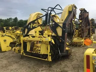 2010 John Deere 770
