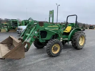 2005 John Deere 5325
