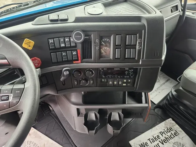 2025 VOLVO VNL64T860634d39ddf2952da40fcbeac1a2dbc021