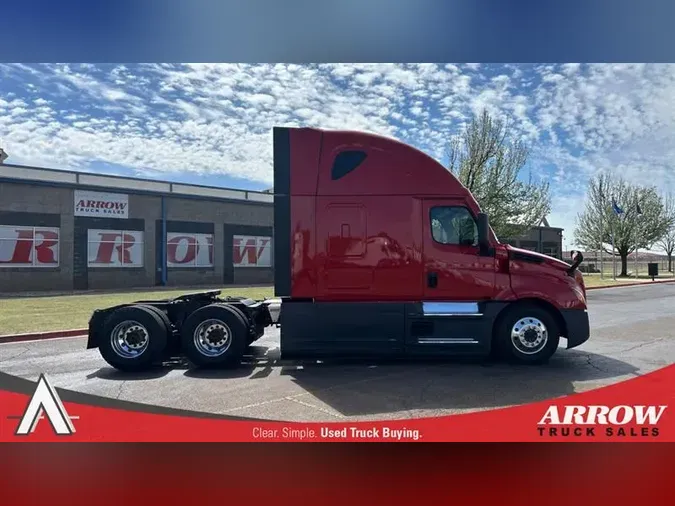 2023 FREIGHTLINER CA126