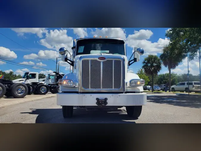 2020 Peterbilt 567