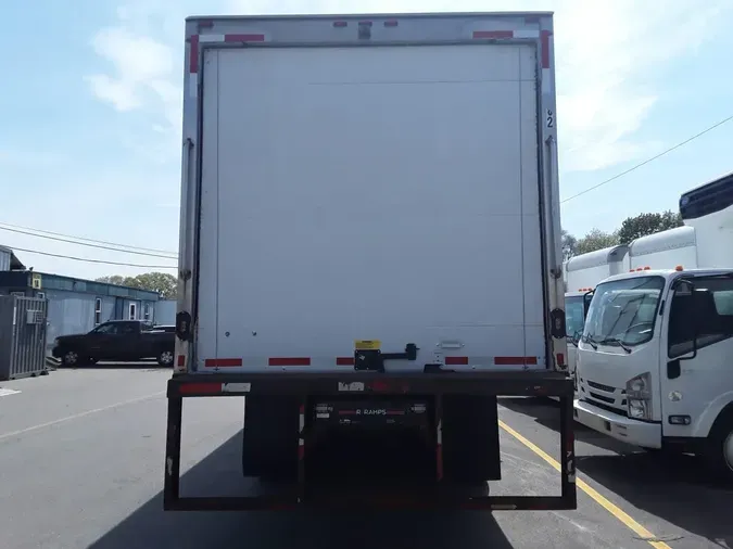 2018 FREIGHTLINER M2 106
