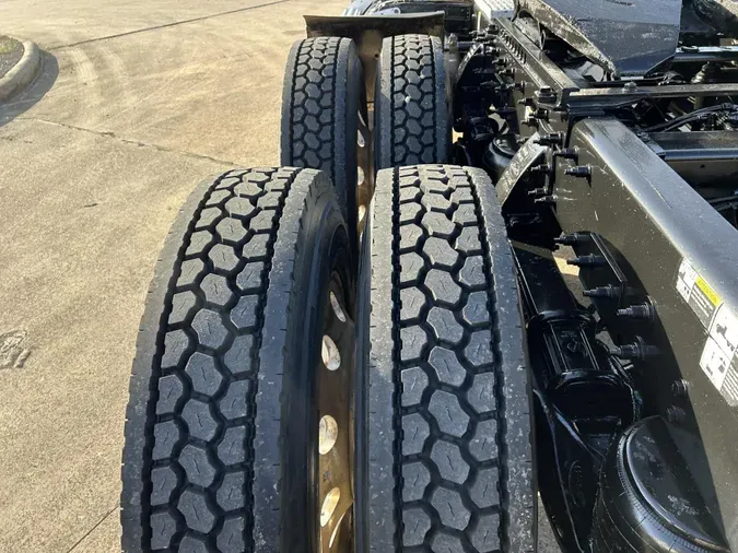 2020 Peterbilt 567