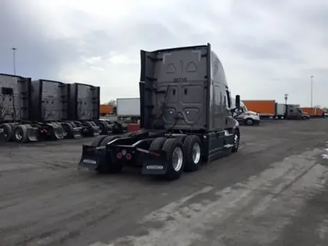 2024 Freightliner Cascadia