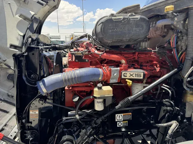 2022 Peterbilt 579635b5f38ef97abac6302a324a1b2c26a