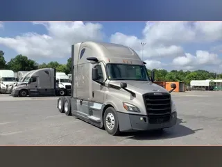 2022 Freightliner Cascadia 126