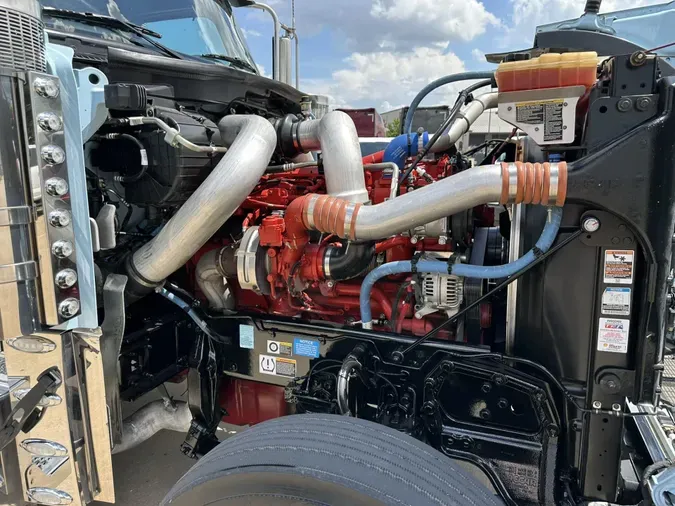 2025 Peterbilt 589636479c20e72adea96eff74a80b90008