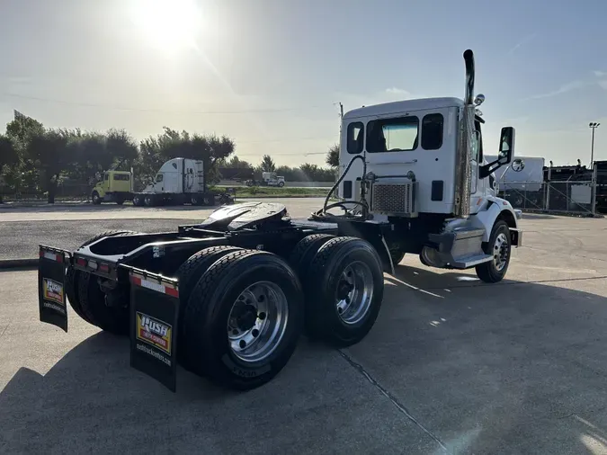 2020 Peterbilt 567