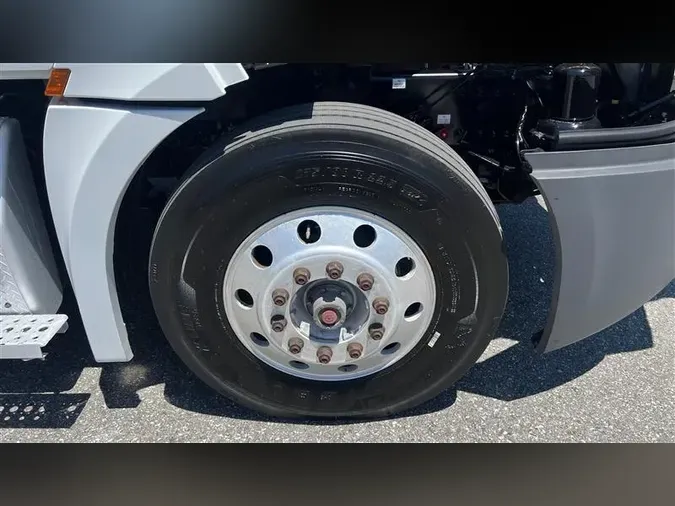 2019 FREIGHTLINER CA126