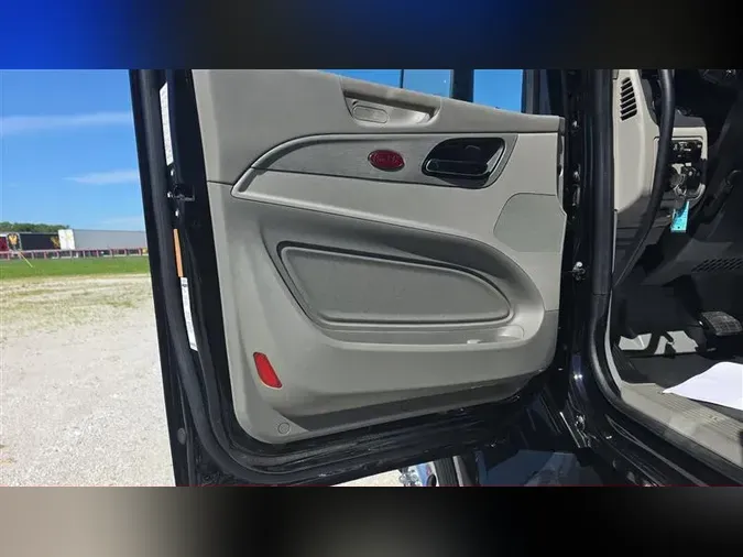 2020 PETERBILT 579