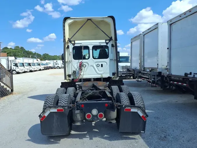 2019 FREIGHTLINER CASCADIA 125