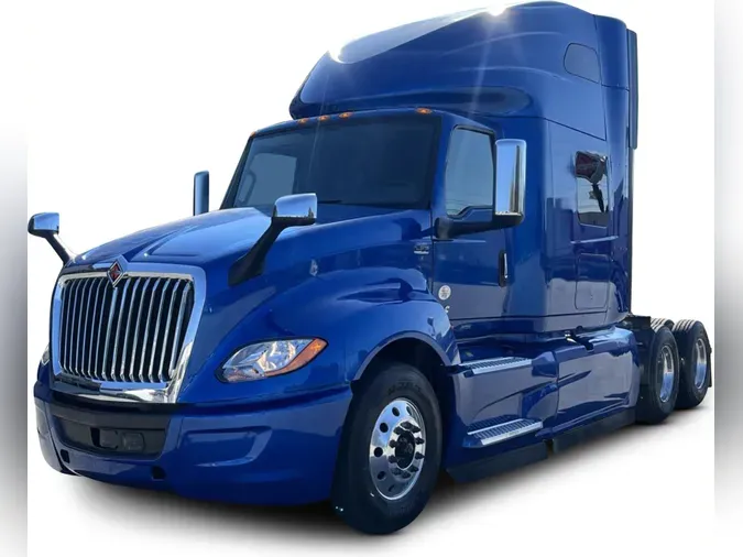 2022 International LT625636d070a2751e46702252867d315aa38