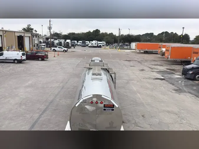 1995 STE 636e574a162d2904b7095b2dcccd884d