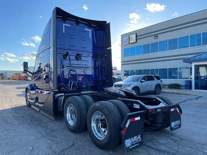 2026 VOLVO VNL64T86063733092096e3e570fec801455e2addc