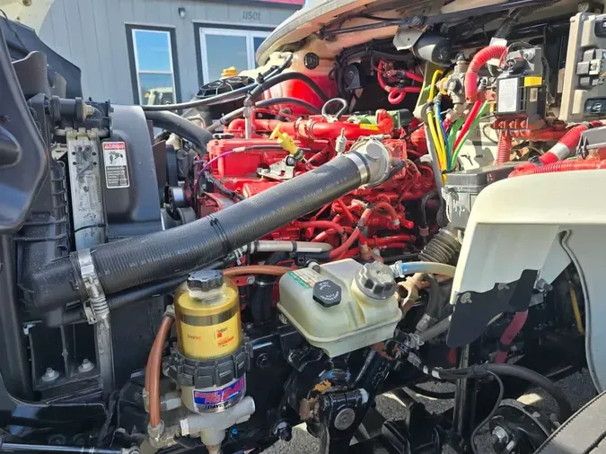 2020 FREIGHTLINER/MERCEDES M2 10663773f2581d85c89e7a52a937881bb57