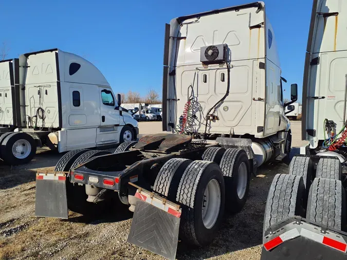 2019 FREIGHTLINER/MERCEDES CASCADIA 125