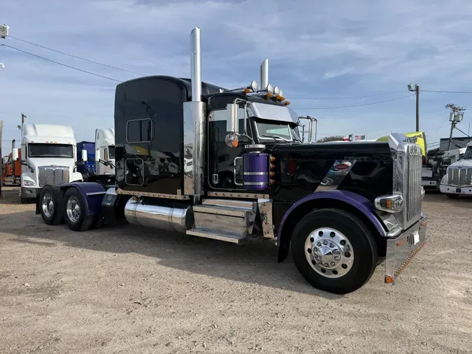 2024 Peterbilt 389