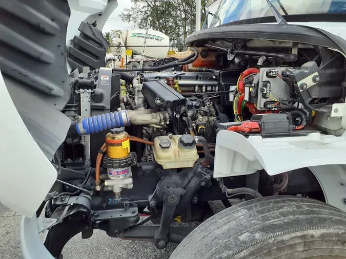 2020 FREIGHTLINER/MERCEDES M2 106