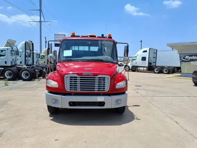 2018 FREIGHTLINER/MERCEDES M2 106