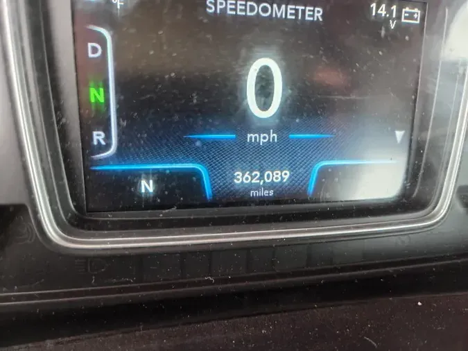 2019 NAVISTAR INTERNATIONAL LT625 DAYCAB T/A