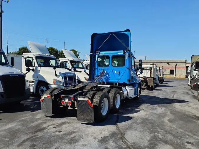 2019 FREIGHTLINER NEW CASCADIA PX12664