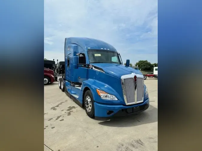 2025 Kenworth T680