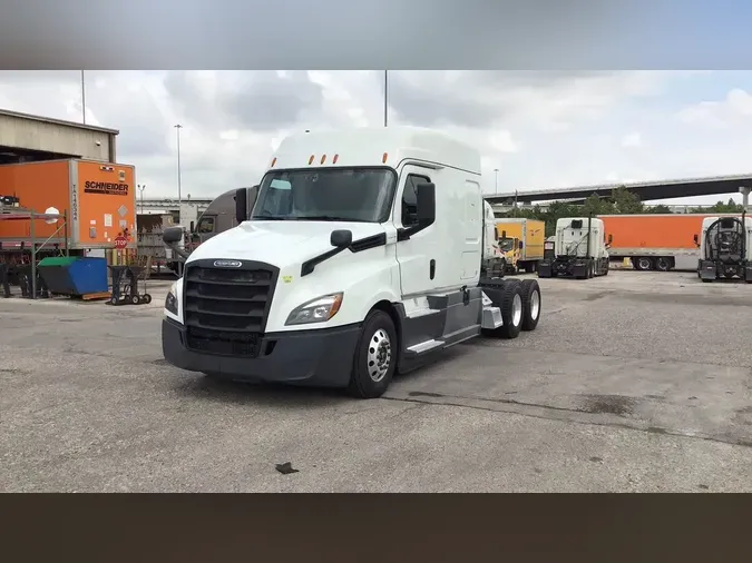 2019 Freightliner Cascadia 126
