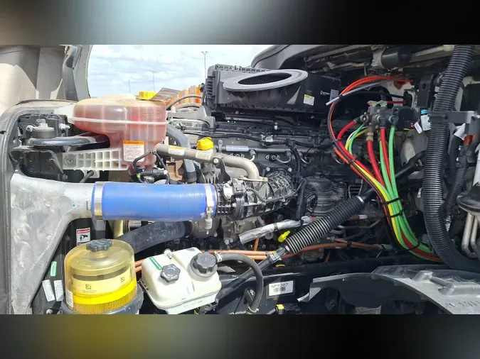 2023 Freightliner Cascadia 126
