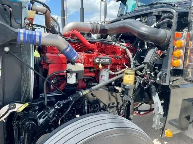 2022 Peterbilt 389