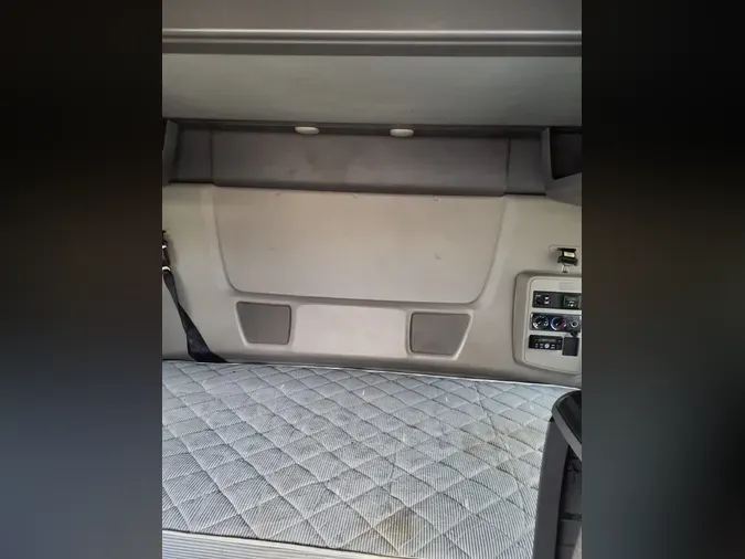 2019 NAVISTAR INTERNATIONAL LT625 SLPR CAB