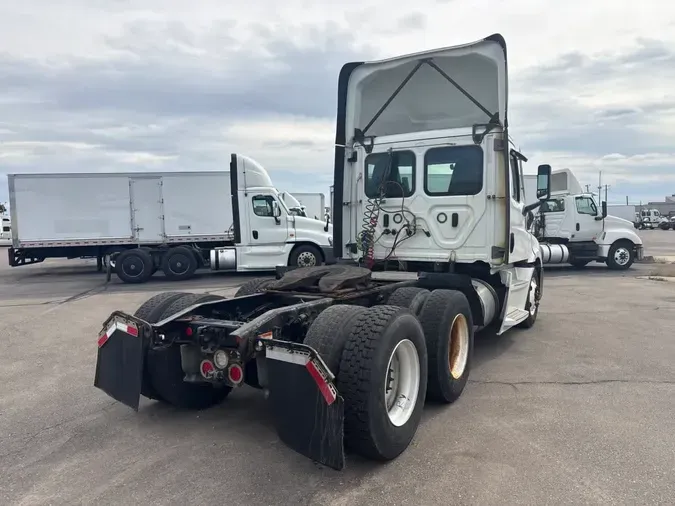2021 FREIGHTLINER/MERCEDES NEW CASCADIA PX126646387b0b8de46914245064ea456aba7a1