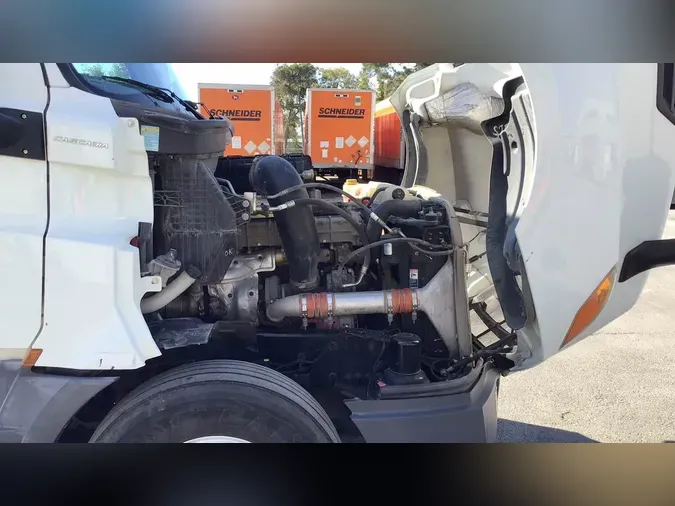 2020 Freightliner Cascadia 126638a00b3e84cb54bbe0aafe7f51297f9