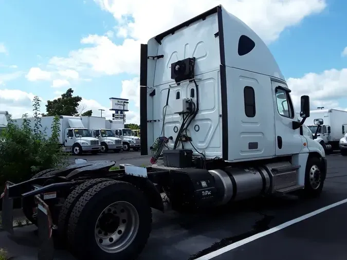2020 FREIGHTLINER CASCADIA 125