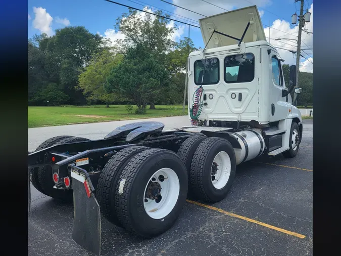 2018 FREIGHTLINER/MERCEDES CASCADIA 125