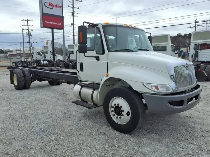 2019 NAVISTAR INTERNATIONAL 4300